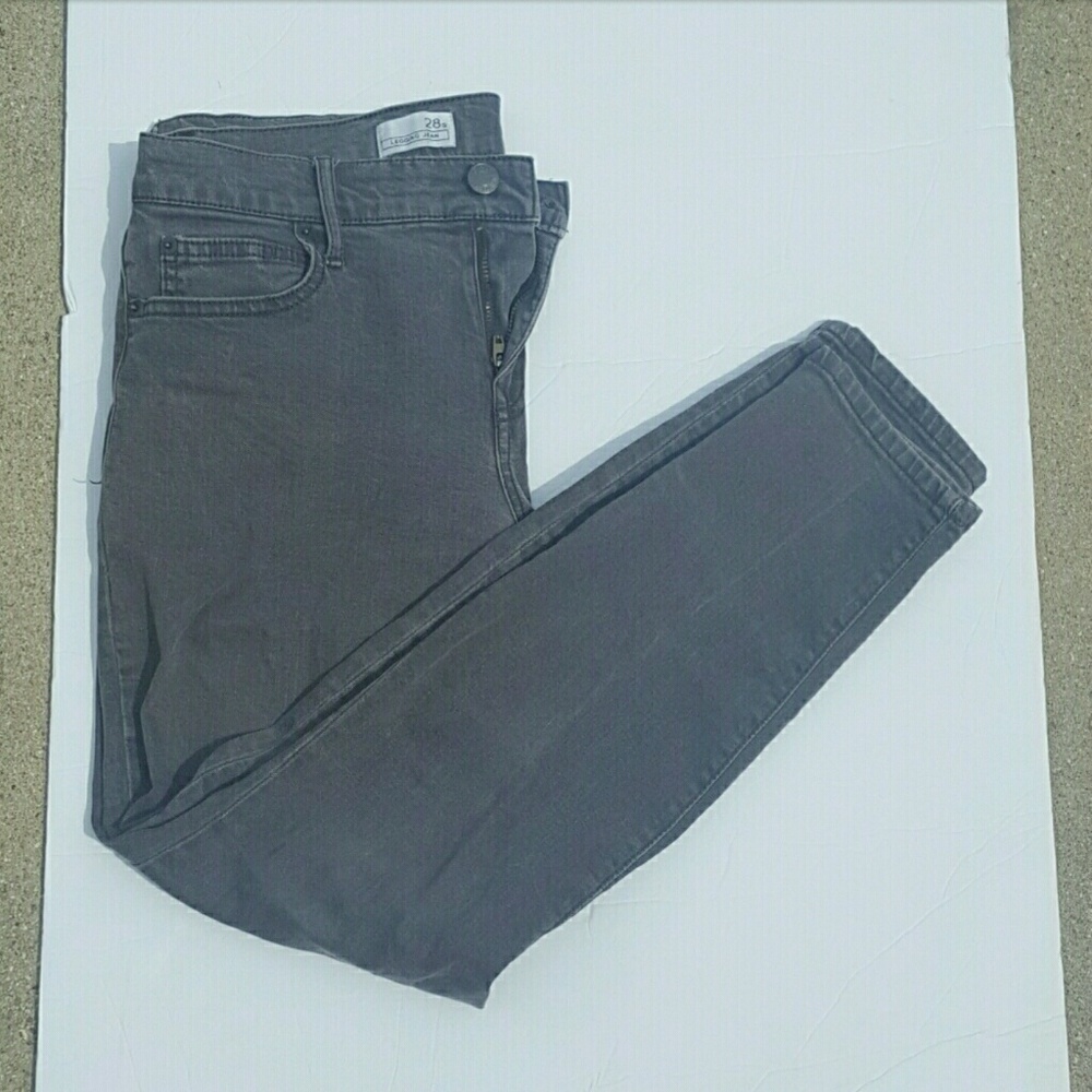 🚨CLEARANCE🚨 Gap 1969 Legging Jean